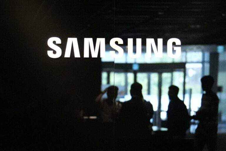 Samsung aurait demandé aux magasins de réparation indépendants de dénoncer les clients utilisant des pièces de rechange