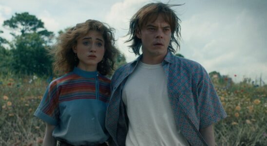 Stranger Things a publié de nouvelles photos de Jonathan et Nancy dans la saison 5, et je suis ravi de savoir avec qui ils seront apparemment jumelés