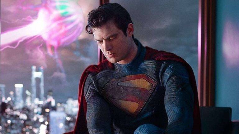 Superman décolle avec ce premier aperçu du costume de Man Of Steel
