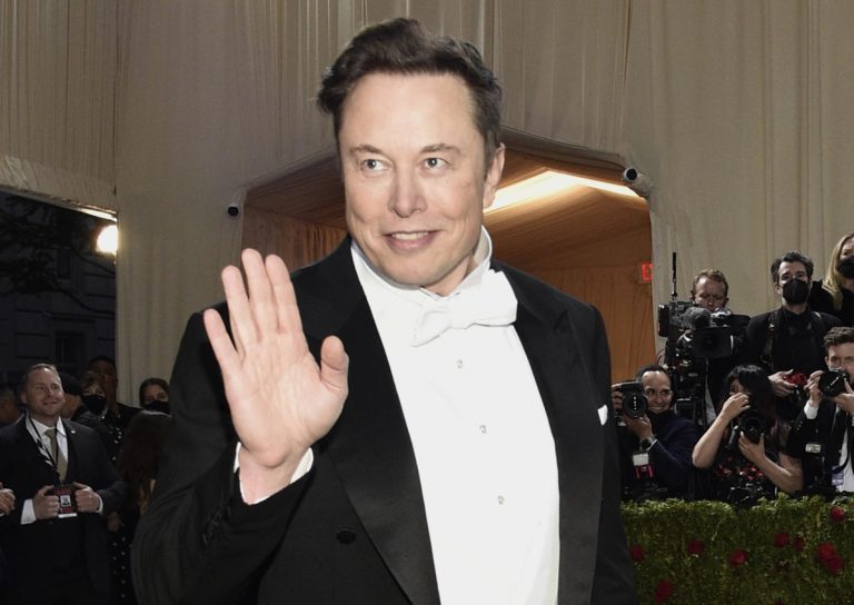 Tesla serait « absolument intransigeant » à propos de nouveaux licenciements, selon Elon Musk