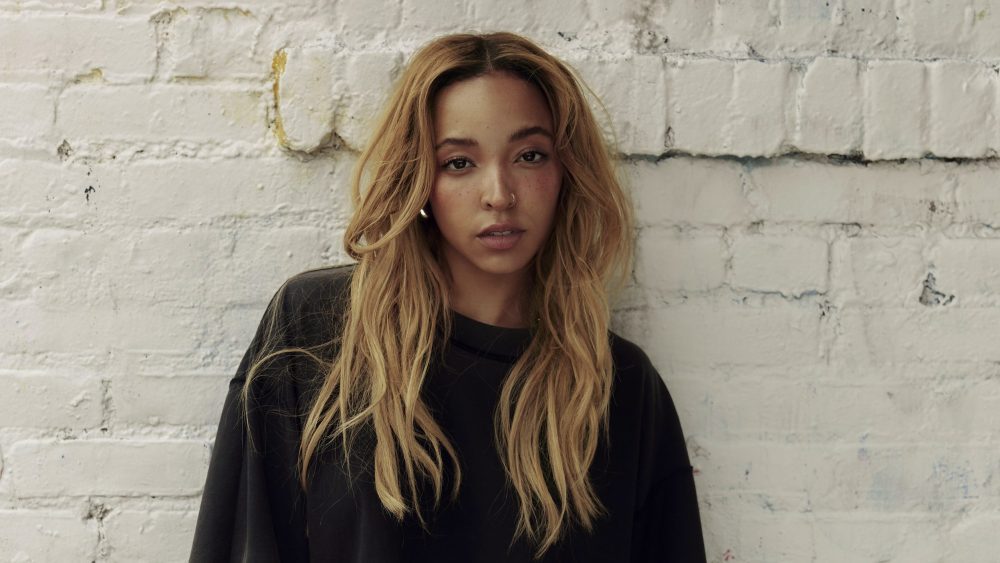  Tinashe réfléchit au succès viral fulgurant de l'hymne d'été « Nasty » : « Dix ans plus tard, qui l'aurait pensé ? »  Les plus populaires À lire absolument Inscrivez-vous aux newsletters variées Plus de nos marques
	
	
