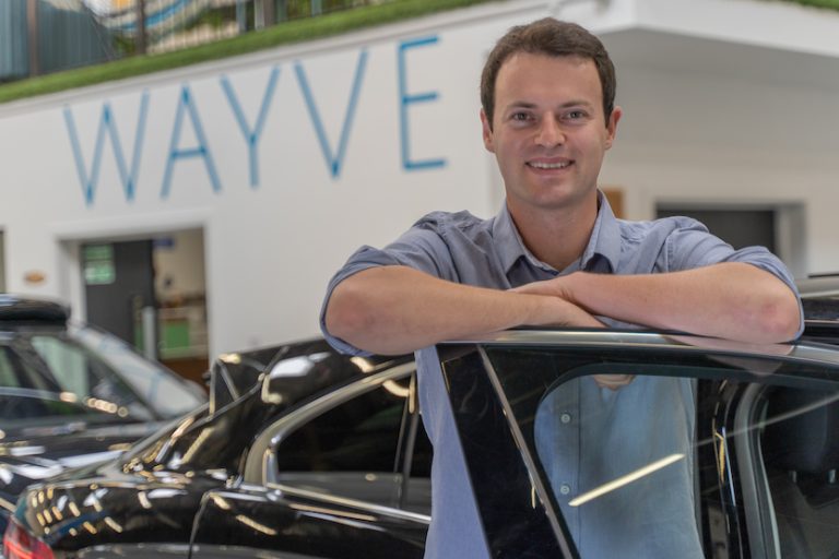 Wayve lève 1 milliard de dollars pour proposer sa technologie de conduite autonome de type Tesla à de nombreux constructeurs automobiles