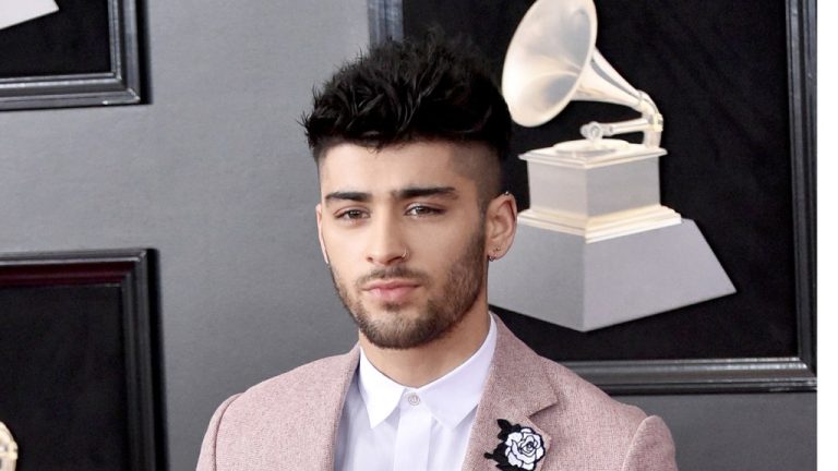 Zayn Malik dit qu'il regrette de ne pas avoir suffisamment apprécié One Direction : "J'ai juste pris les choses trop au sérieux"
