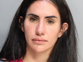 La boxeuse de Miami Stefanie Cohen Magarici est accusée d'avoir envoyé des images nues de la nouvelle petite amie de son ex-petit-ami.