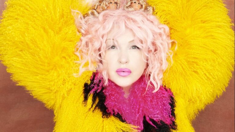 Cyndi Lauper annonce une tournée d'adieu Plus de variétés Les plus populaires À lire absolument Abonnez-vous aux newsletters de variétés Plus de nos marques
	
	
