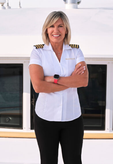 Capitaine Sandy Yawn dans Under Deck Mediterranean - Saison 9