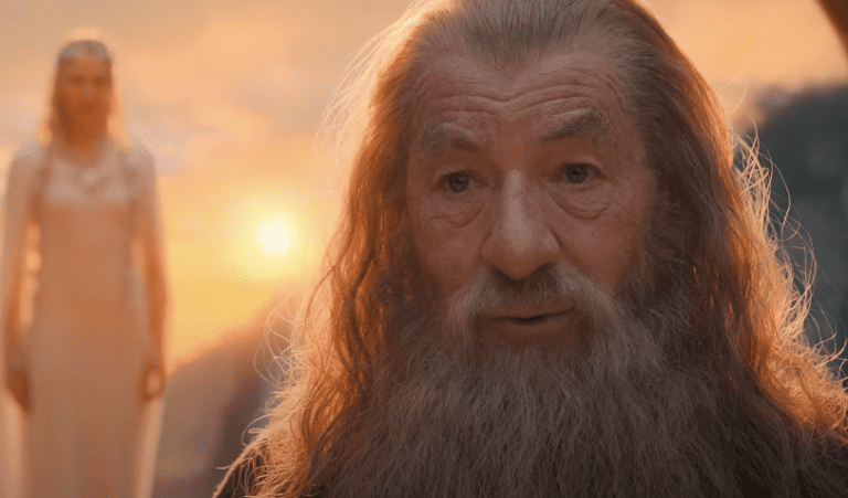 Ian McKellen dit qu'il envisagerait un nouveau film sur le Seigneur des Anneaux s'il n'est pas encore mort
