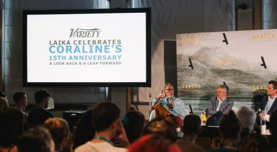 Henry Selick fait une apparition surprise au panel de Variety à Annecy sur Laika, parle de la « magie ancienne » du stop-motion et de la remasterisation de « Coraline » : « C'est magnifique » Plus de Variety Les plus populaires À lire absolument Inscrivez-vous aux newsletters de Variety Plus de nos marques