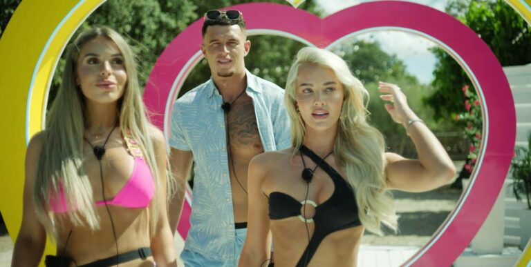 Love Island 2024 révèle qu’une nouvelle bombe a une connexion avec Joey Essex
