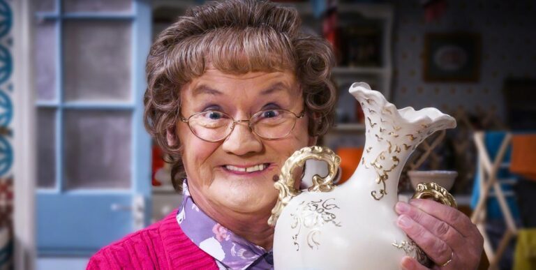 Mrs Brown's Boys revient pour les spéciaux de Noël et du Nouvel An
