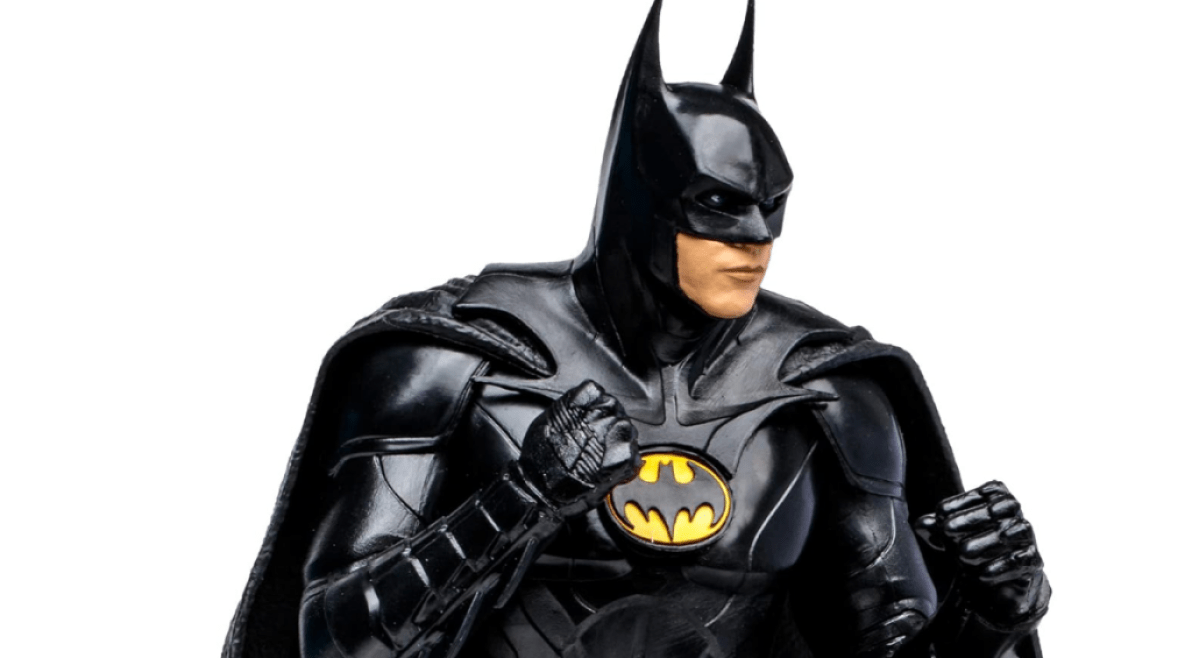 Une statue de Batman de The Flash