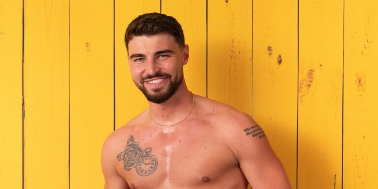 La nouvelle star de Love Island 2024 fait allusion à des plumes ébouriffées alors que deux bombes arrivent
