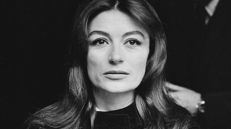 Anouk Aimée, star française nominée aux Oscars pour "Un homme et une femme", est décédée à 92 ans. Plus de variétés Les plus populaires À lire absolument Abonnez-vous aux newsletters de variétés Plus de nos marques
	
	
