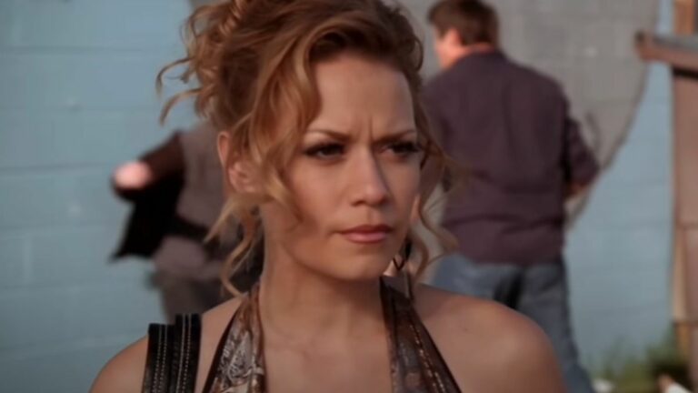 Bethany Joy Lenz close up as Hayley on One Tree Hill.