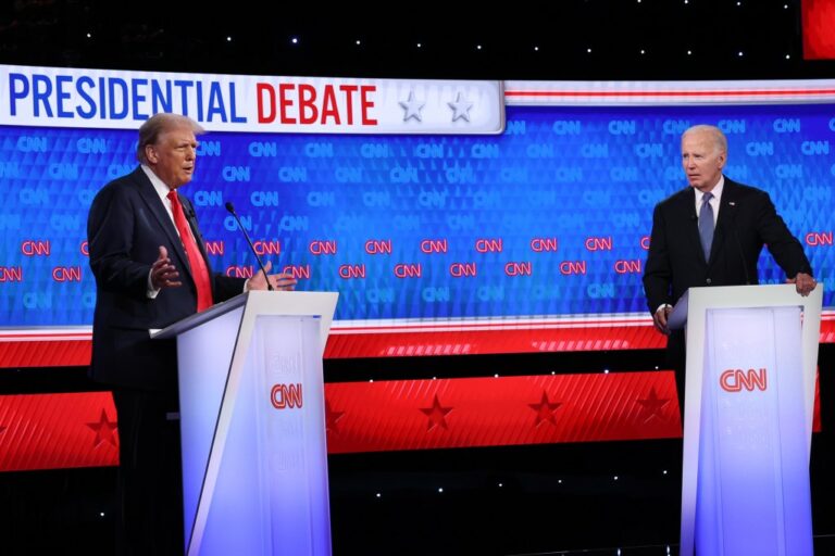 Biden et Trump s'affrontent dans un premier débat tendu et rempli d'insultes
