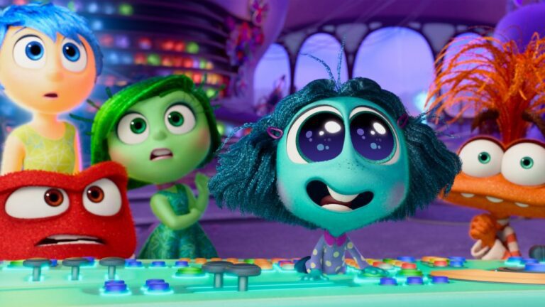 Box Office : "Inside Out 2" dépasse "Dune 2" en tant que plus grand film de 2024, "Bikeriders" rapporte 4 millions de dollars le jour de l'ouverture Plus de variétés Les plus populaires À lire absolument Abonnez-vous aux newsletters de variétés Plus de nos marques
	
	
