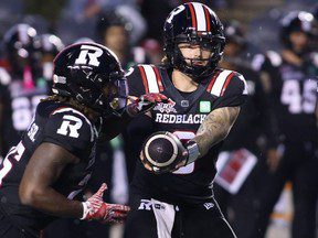 COUPS DE FOUDRE : Les Redblacks d’Ottawa battent les Blue Bombers de Winnipeg dans un match retardé d’une heure