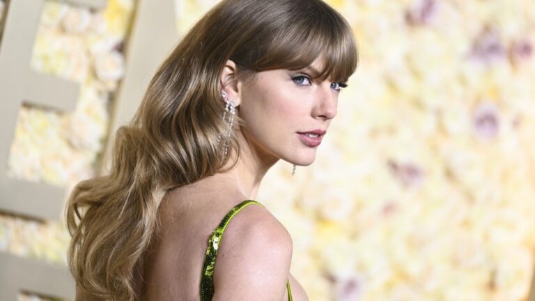  Combien de temps Taylor Swift pourra-t-elle garder les « poètes torturés » au premier rang ?  Voici six records qu'elle pourrait battre Plus de variétés Les plus populaires doivent lire Inscrivez-vous aux newsletters de variétés Plus de nos marques
	
	
