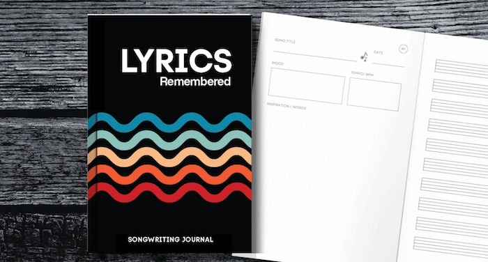 Couverture et pages intérieures du journal d'écriture de chansons Lyrics Remembered