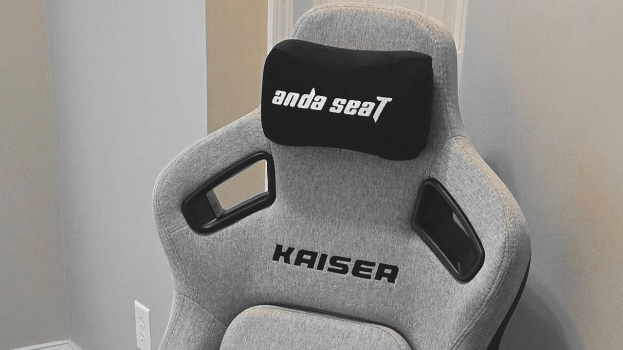 Examen de la chaise de jeu AndaSeat Kaiser 4
