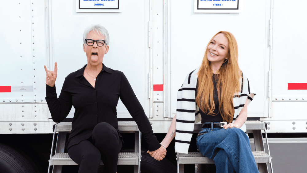  « Freaky Friday 2 » prévu pour les cinémas en 2025 ;  Lindsay Lohan et Jamie Lee Curtis se réunissent dans les coulisses alors que le tournage démarre Plus de Variety Les plus populaires À lire absolument Abonnez-vous aux newsletters de Variety Plus de nos marques
	
	
