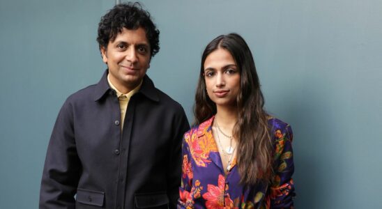 Ishana Night Shyamalan partage avec nous ce qu'elle a le plus appris de M. Night Shyamalan en grandissant sur les plateaux de tournage, et cela se vérifie totalement