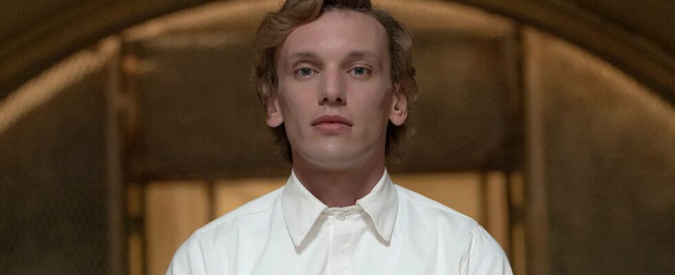 Jamie Campbell Bower de Stranger Things en a appris davantage sur son personnage grâce à la pièce