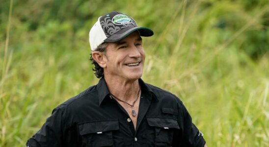 Jeff Probst smiling on Survivor