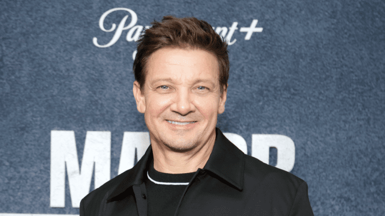 Jeremy Renner était « terrifié » à l'idée de revenir au métier d'acteur et n'a pas l'énergie nécessaire pour des « rôles difficiles »
