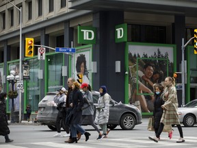 Une succursale bancaire Toronto-Dominion Canada Trust à Toronto.