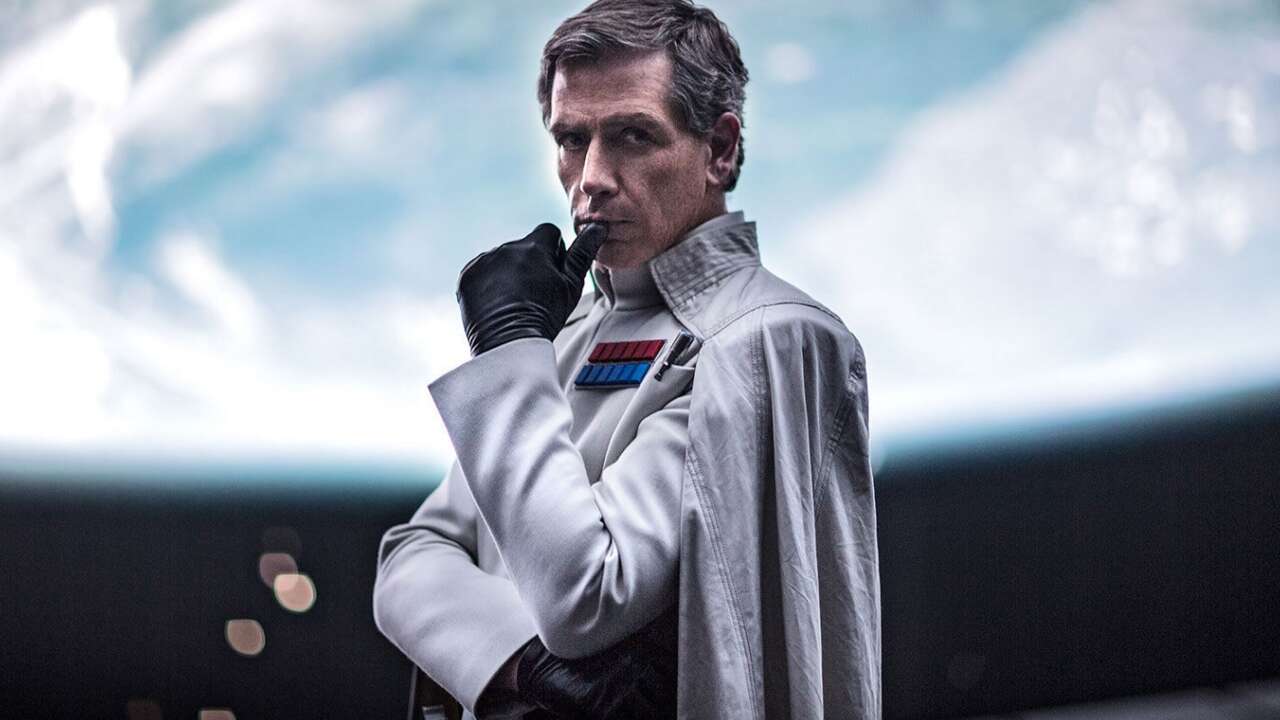 La saison 2 de Star Wars Andor ramènerait Ben Mendelsohn en tant qu'architecte de l'étoile de la mort
