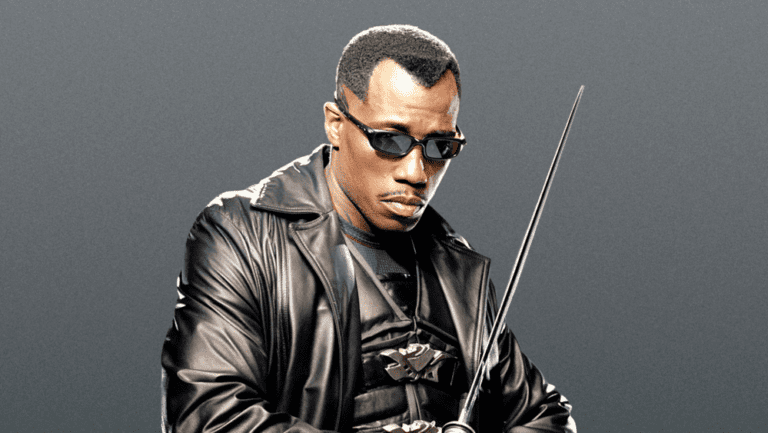 La star originale de "Blade" Wesley Snipes se moque du redémarrage difficile de "Blade" de Marvel après que le deuxième réalisateur ait quitté le film : "Les gens recherchent toujours la sauce secrète"
	
	
