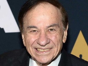 L'auteur-compositeur Richard M. Sherman arrive à la présentation de l'Academy of Motion Picture Arts and Sciences de « The Sherman Brothers : A Hollywood Songbook » au Samuel Goldwyn Theatre le 20 juin 2018 à Beverly Hills, en Californie.