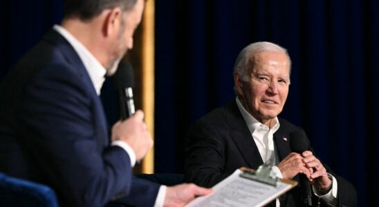 Le président Biden et Barack Obama déchirent Donald Trump lors d'une collecte de fonds Starry LA