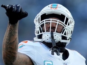 Xavien Howard #25 des Dolphins de Miami s'échauffe avant le match contre les Jets de New York au MetLife Stadium le 24 novembre 2023 à East Rutherford, New Jersey.