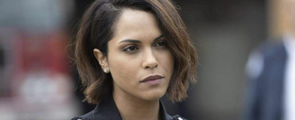 Monica Raymund a totalement appelé un couple majeur des pompiers de Chicago avant de quitter le drame