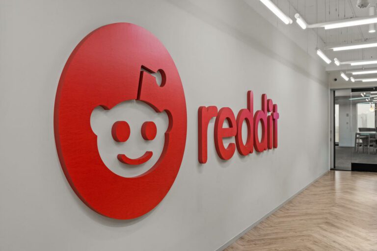 Reddit met en garde les grattoirs d’IA