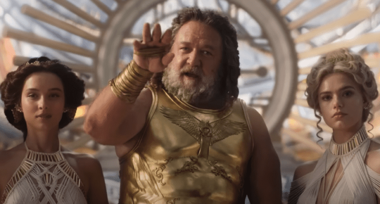 Russell Crowe parle des films de super-héros : "Ce sont des emplois"
