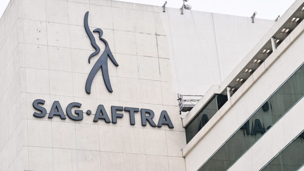 SAG-AFTRA propose d'étendre son contrat de jeu vidéo pour couvrir des projets indépendants de 15 à 30 millions de dollars Plus de variétés Les plus populaires À lire absolument Inscrivez-vous aux newsletters de variétés Plus de nos marques
	
	
