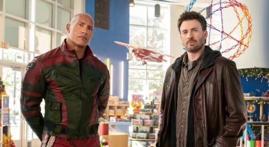 The Rock et Captain America s'associent pour sauver le Père Noël avec un ours polaire parlant