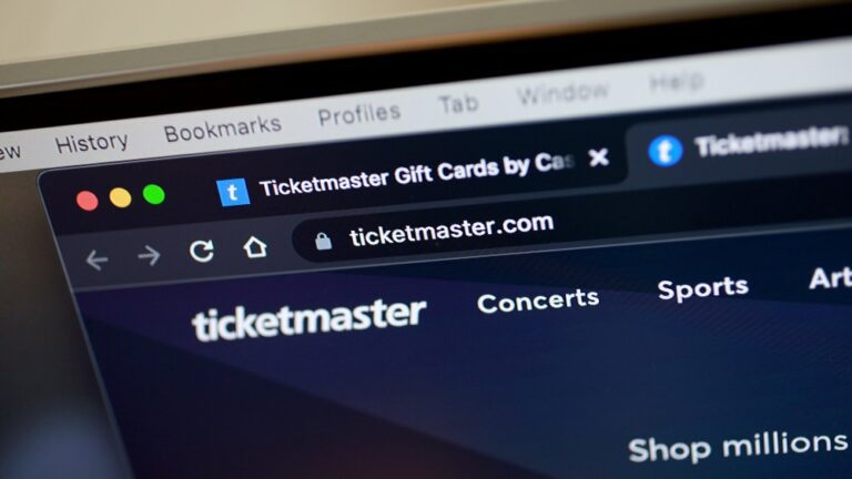 Ticketmaster piraté : les données client volées et achetées sur le Dark Web par un « acteur de menace criminelle », Live Nation révèle les informations les plus populaires à lire absolument Inscrivez-vous aux newsletters variées Plus de nos marques
	
	
