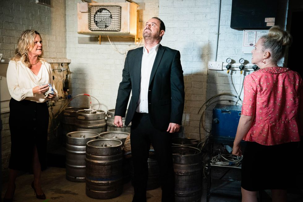 Janine Butcher, Mick Carter et Linda Carter dans Eastenders