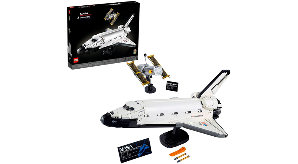 La navette spatiale Discovery de la NASA en Lego