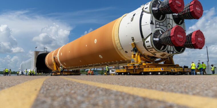 Rocket Report : le PDG de Firefly démissionne ; l’étage principal d’Artemis II quitte l’usine