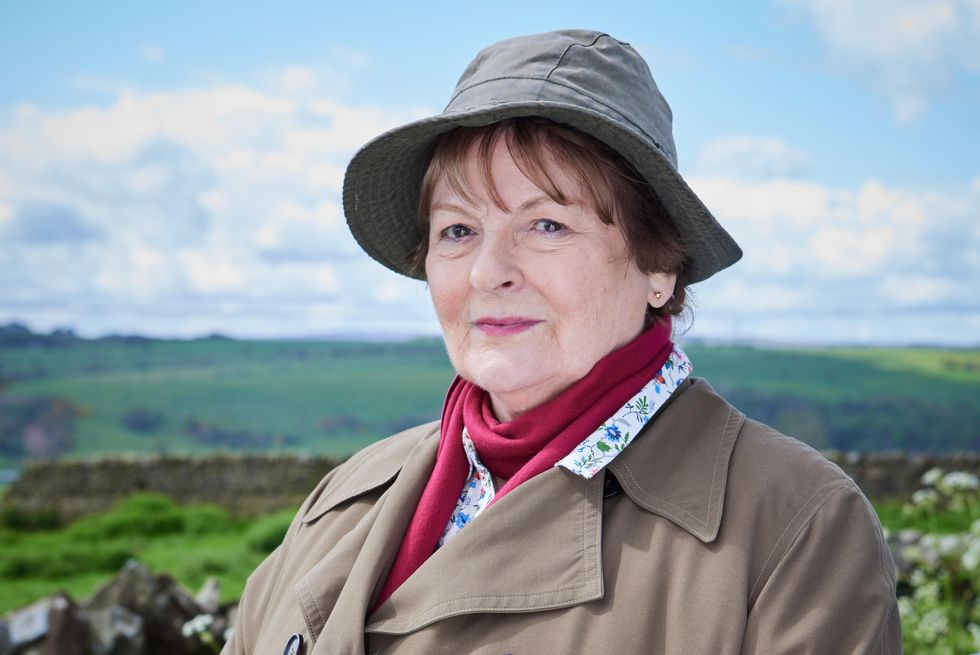 Brenda Blethyn, Véra