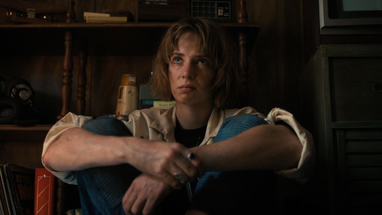 La saison 5 de Stranger Things sera composée de « huit films », selon Maya Hawke
