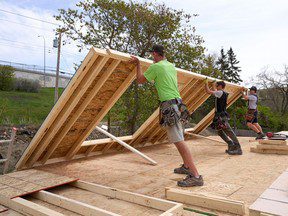 Le Canada compte un nombre record de travailleurs qualifiés, mais pas assez d’activité dans le secteur de la construction