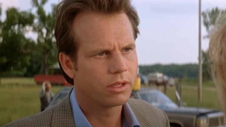 Bill Paxton as Bill looking befuddled in Twister.