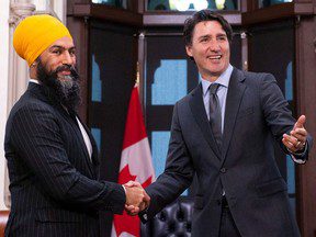 Les électeurs du NPD ne sont pas ravis de voir Jagmeet Singh soutenir Trudeau, selon un sondage