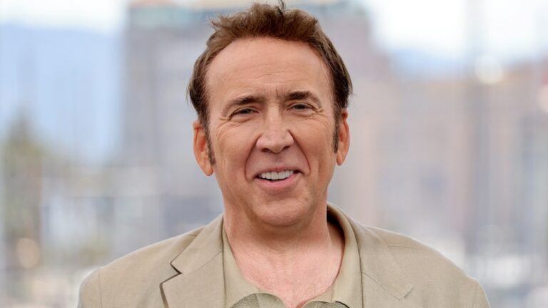 Nicolas Cage est « terrifié » par l'IA et a été scanné numériquement pour Spider-Man Noir : « Je ne veux pas que tu fasses quoi que ce soit » avec mon visage et mon corps « Quand je serai mort » Plus de Variety Les plus populaires À lire absolument Inscrivez-vous aux newsletters de Variety Plus de nos marques
	
	
